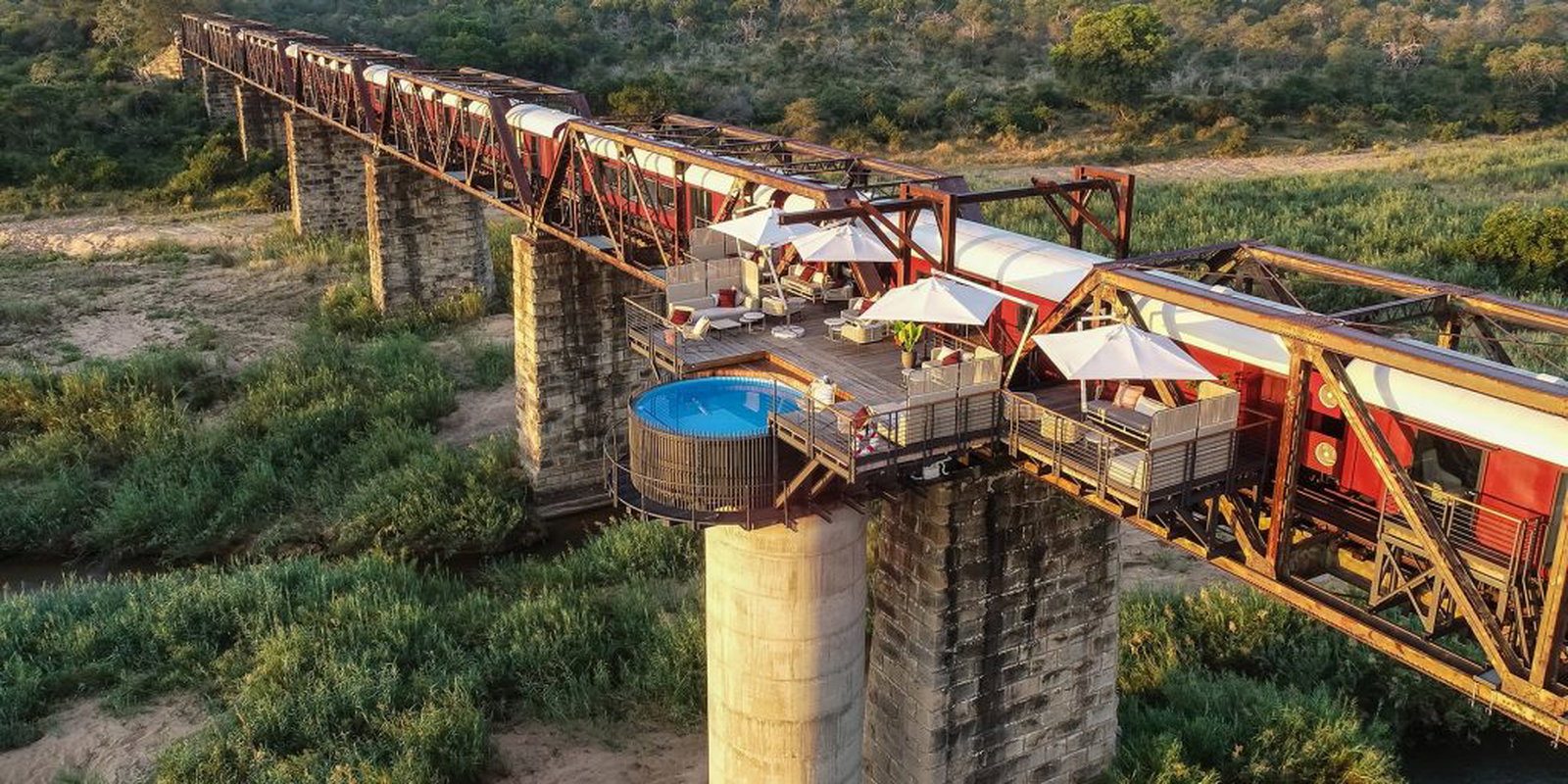 Kruger Shalati, The Train on the Bridge