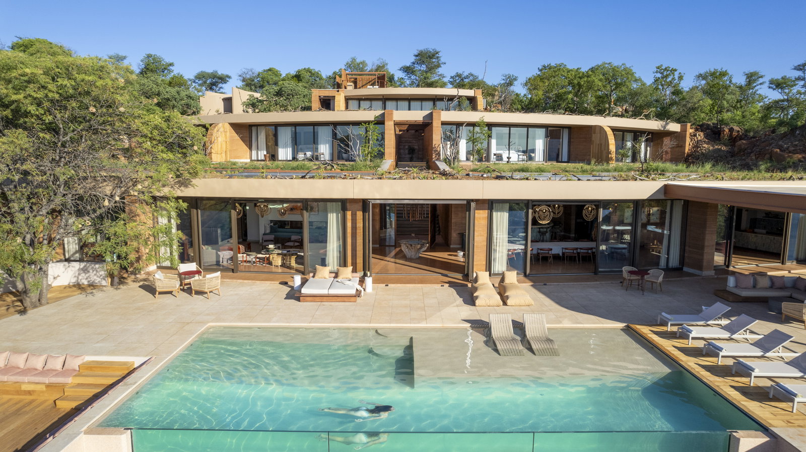 Lepogo, Melote House